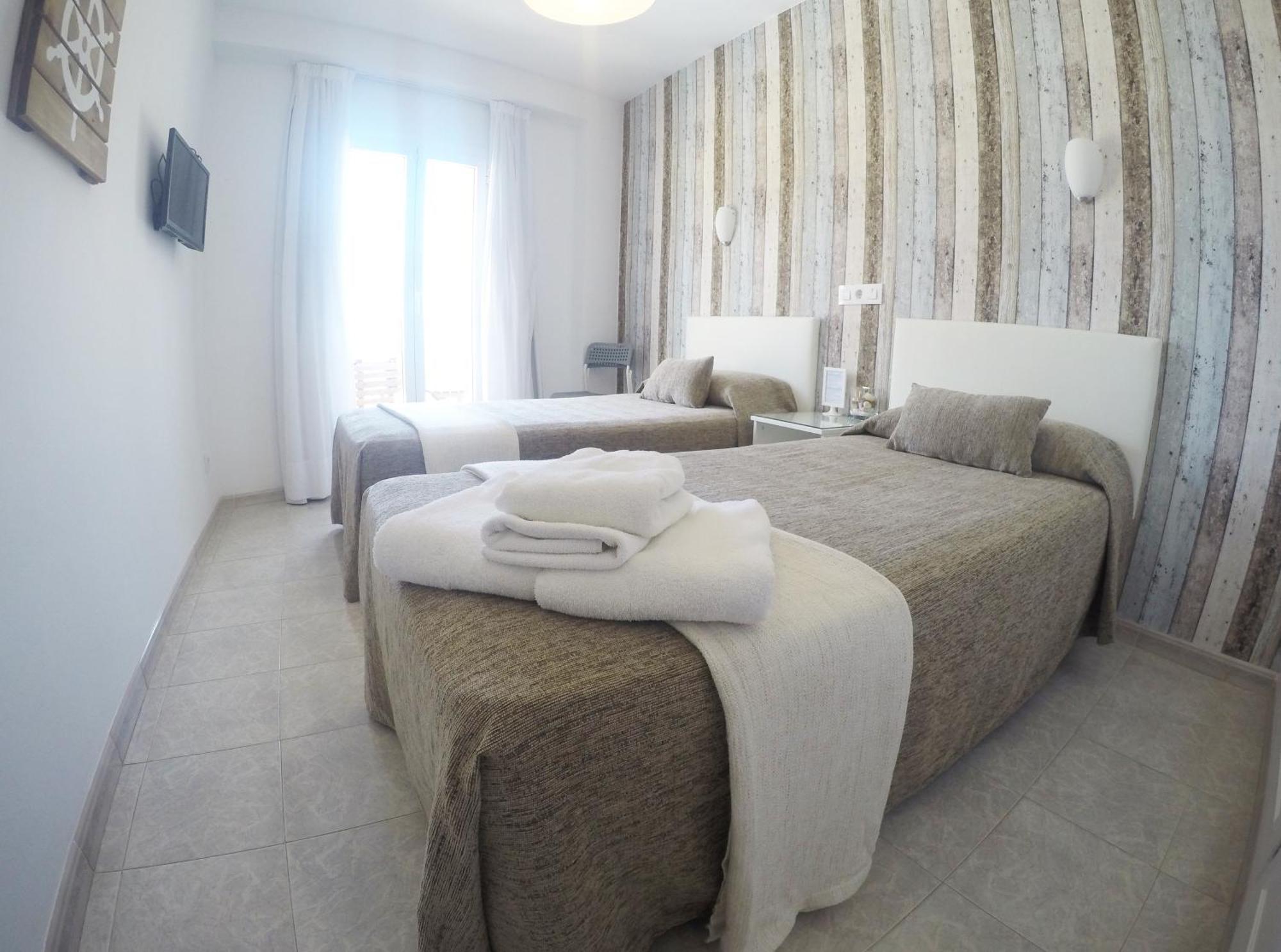 Hostal Del Mar Tossa de Mar Ngoại thất bức ảnh