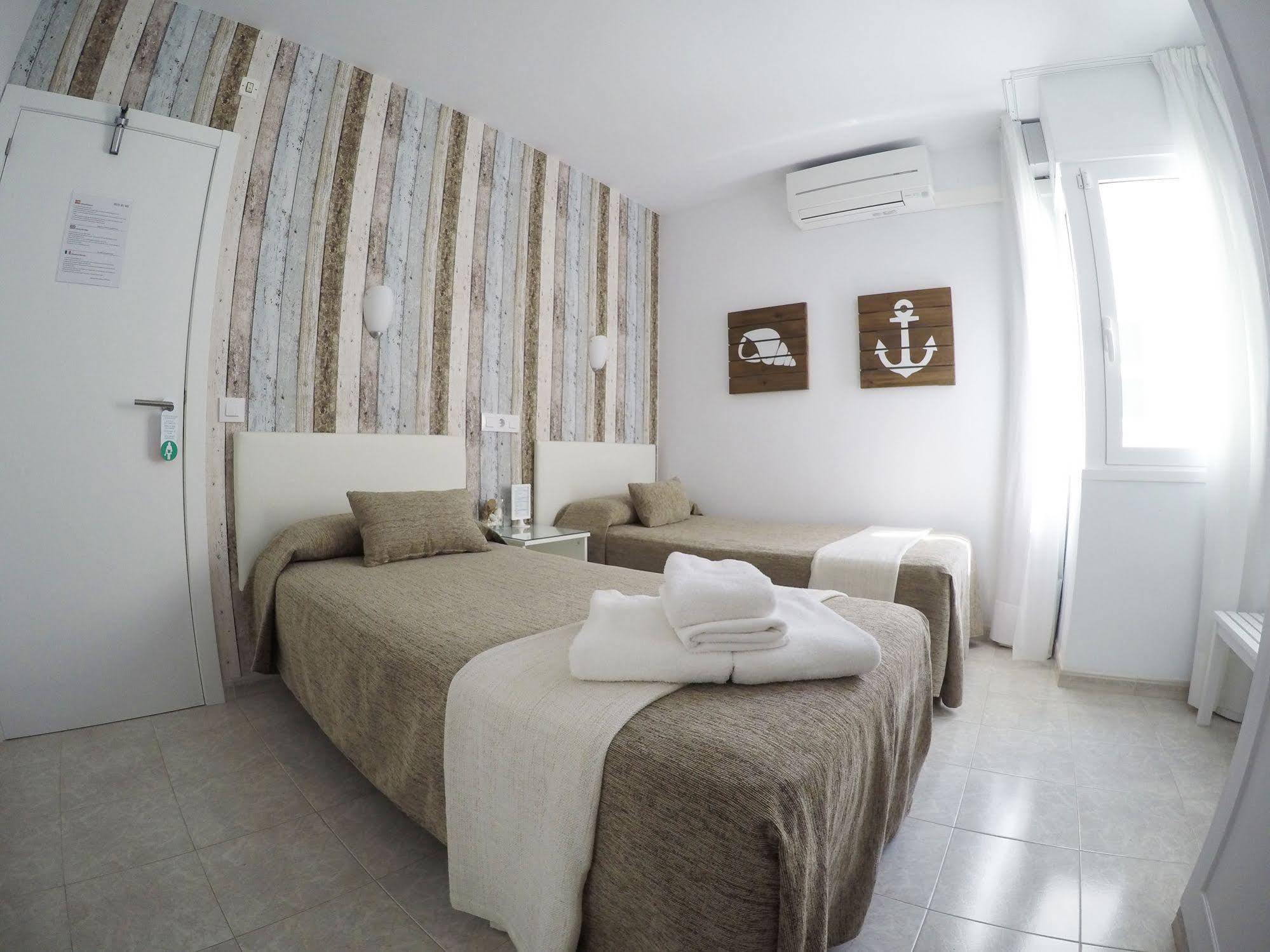 Hostal Del Mar Tossa de Mar Ngoại thất bức ảnh