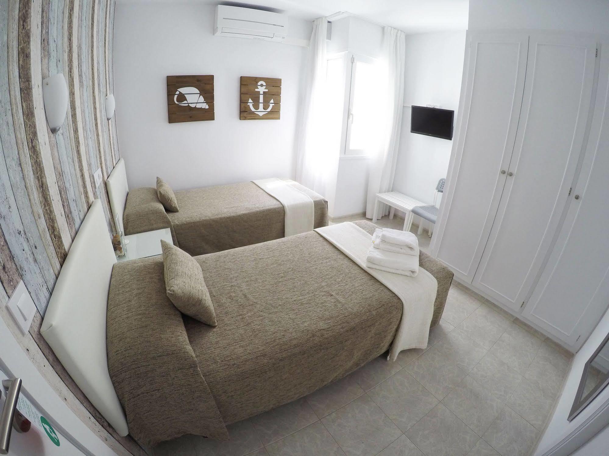 Hostal Del Mar Tossa de Mar Ngoại thất bức ảnh