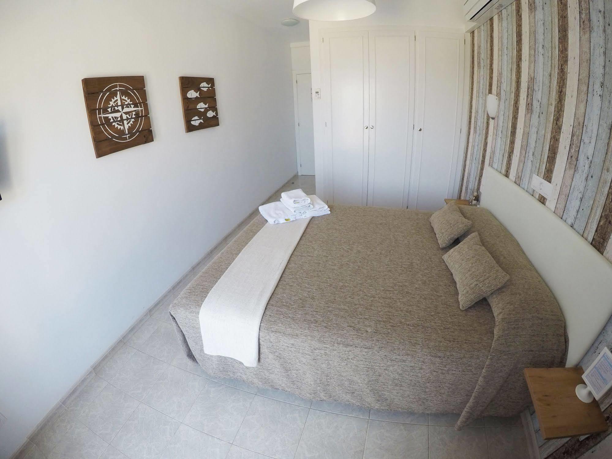 Hostal Del Mar Tossa de Mar Ngoại thất bức ảnh