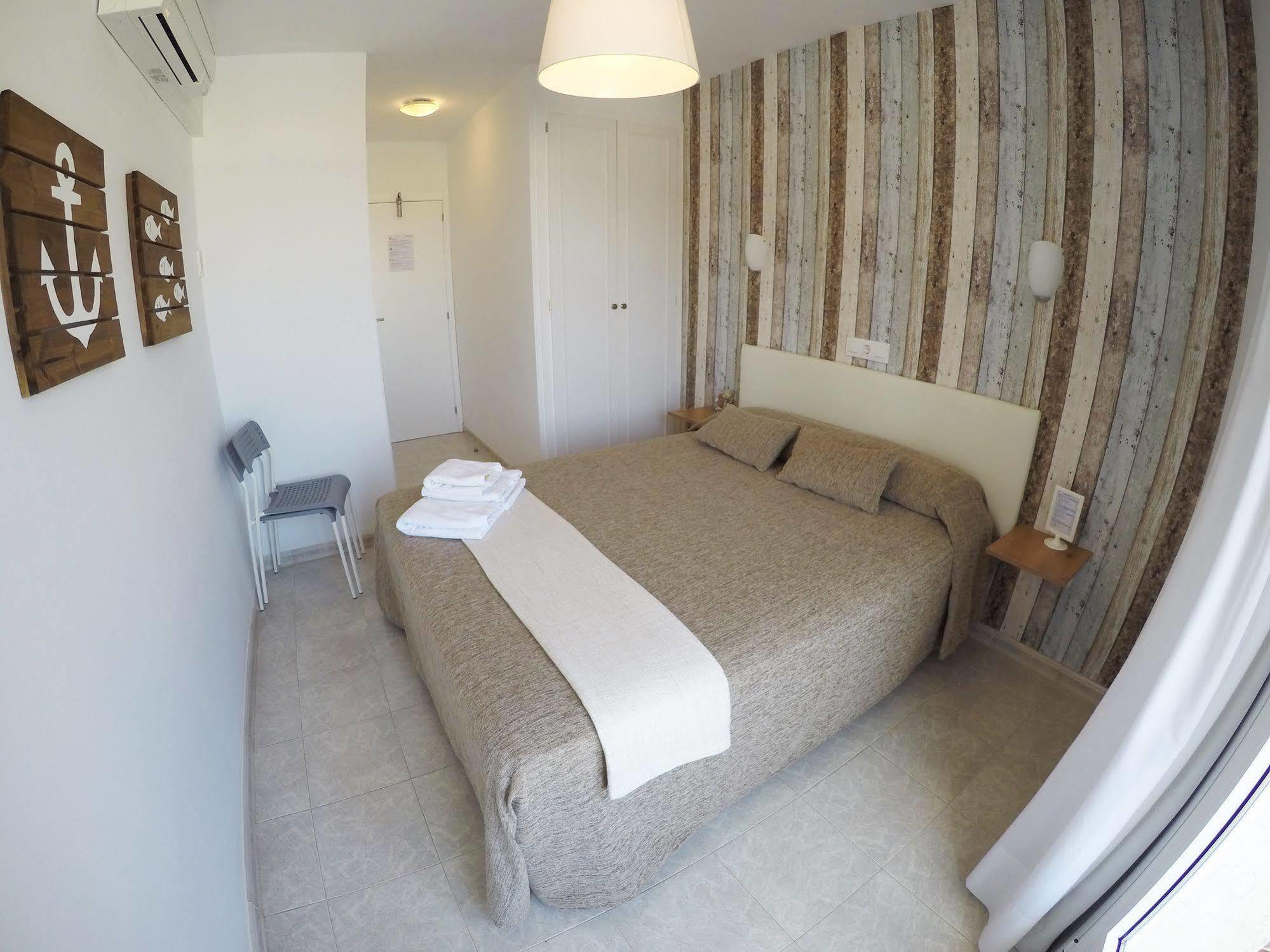 Hostal Del Mar Tossa de Mar Ngoại thất bức ảnh