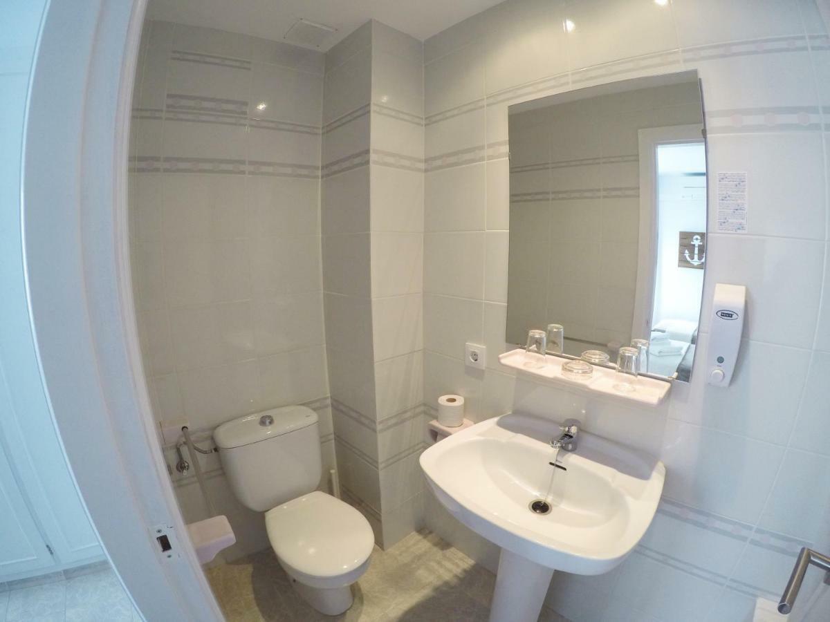 Hostal Del Mar Tossa de Mar Ngoại thất bức ảnh
